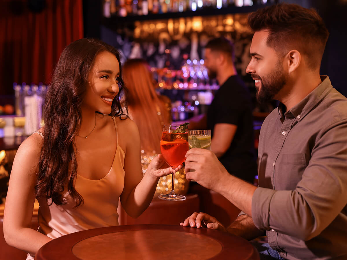 Beyond "How Was Your Day?": 10 Smart Conversation Starters for a Bar Date