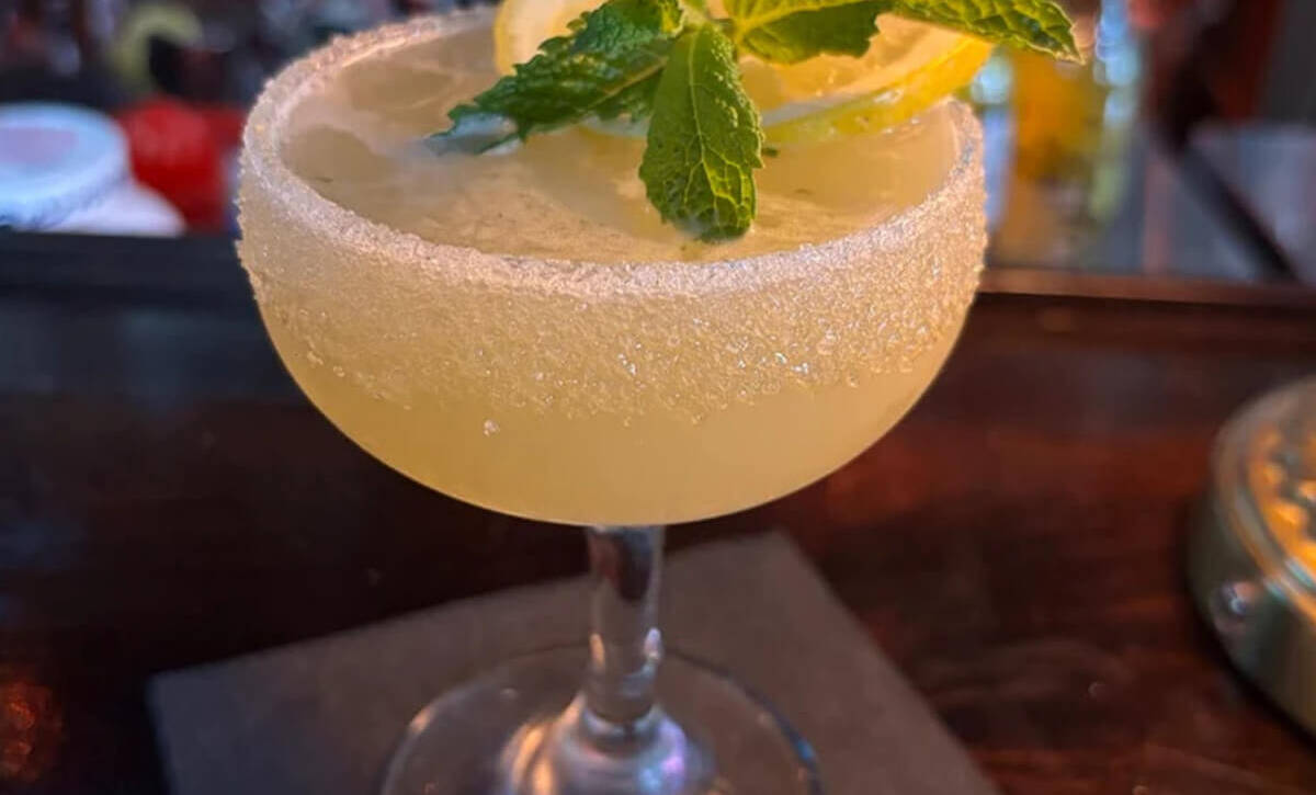 How to Customize a Drink Menu for Your Private Event