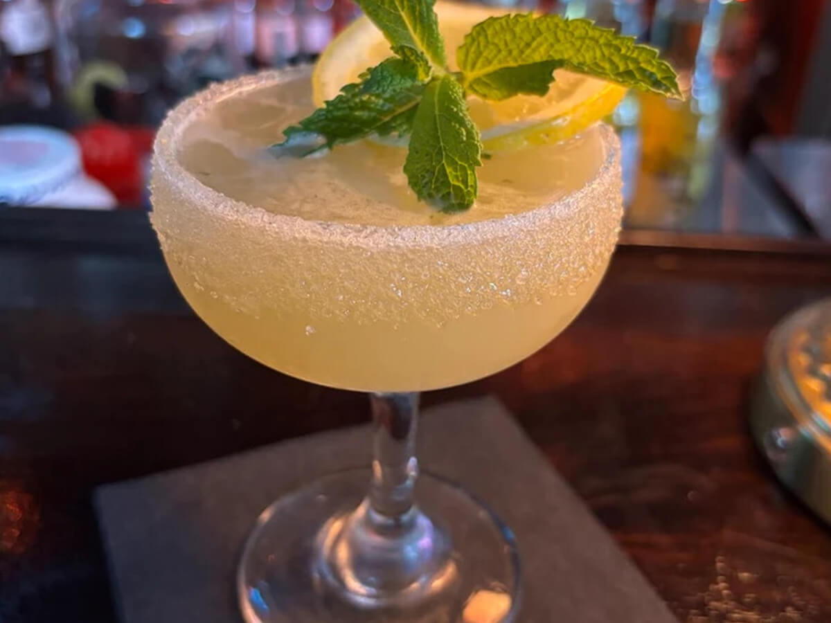 How to Customize a Drink Menu for Your Private Event