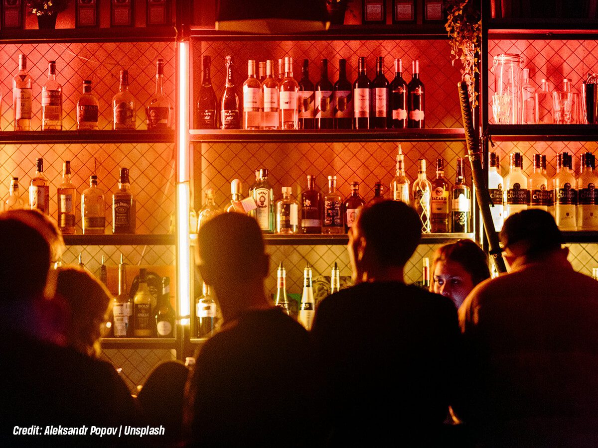 How-Do-You-Expect-Guests-to-Move-Between-the-Bar,-Their-Seats,-and-the-Door
