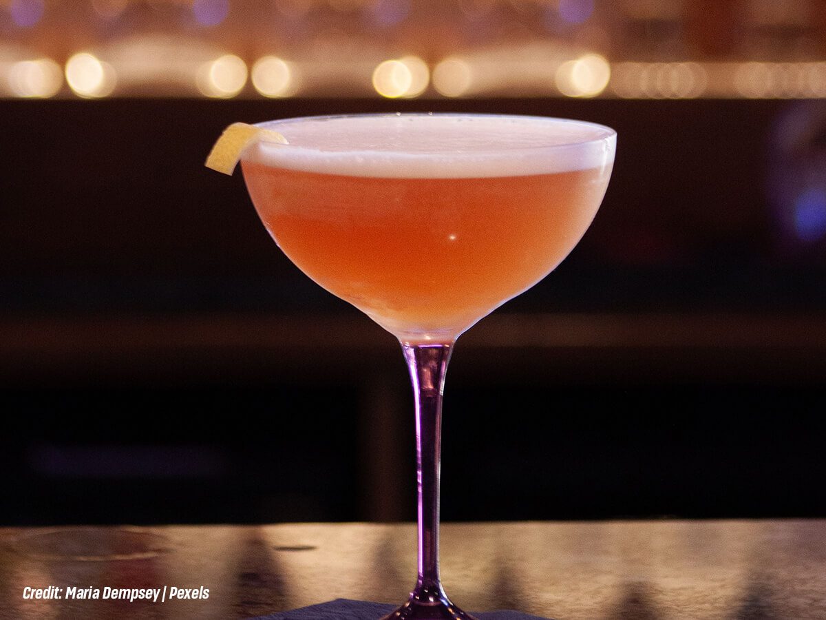 Which-Prohibition-Cocktails-Still-Show-Up-on-Menus-Today